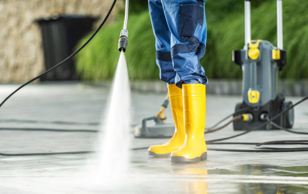 Best Deck Pressure Washing  in Dry Ridge, KY
